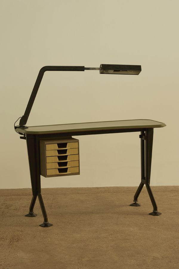 Arco Desk